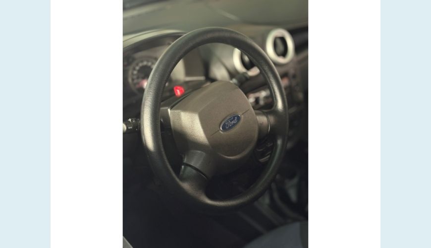FORD KA - PRETO - 2013 Foto 9 (Grande)