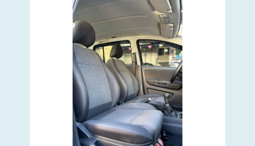 VOLKSWAGEN FOX - PRETO - 2014 Foto 9 (Grande)