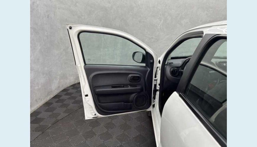 FIAT MOBI LIKE 1.0 (FLEX) - BRANCO - 2022 Foto 9 (Grande)