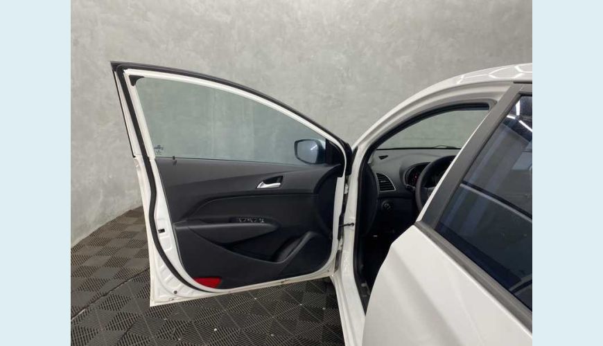 HYUNDAI HB 20 1.6 COMFORT PLUS FLEX - BRANCO - 2019 Foto 9 (Grande)