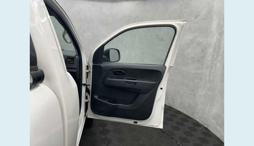 VOLKSWAGEN AMAROK 2.0 S 4X4 TDI CS - BRANCO - 2018 Foto 9 (Grande)