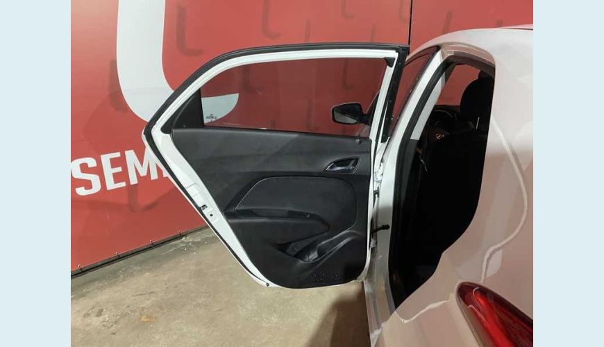 HYUNDAI HB 20 1.6 COMFORT PLUS (AUT) (FLEX) - BRANCO - 2015 Foto 9 (Grande)