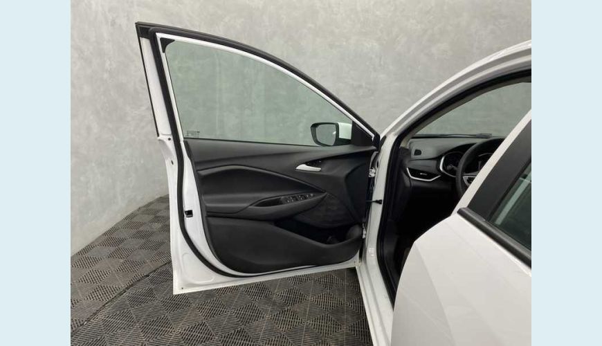 CHEVROLET ONIX PLUS 1.0 LT FLEX - BRANCO - 2021 Foto 9 (Grande)