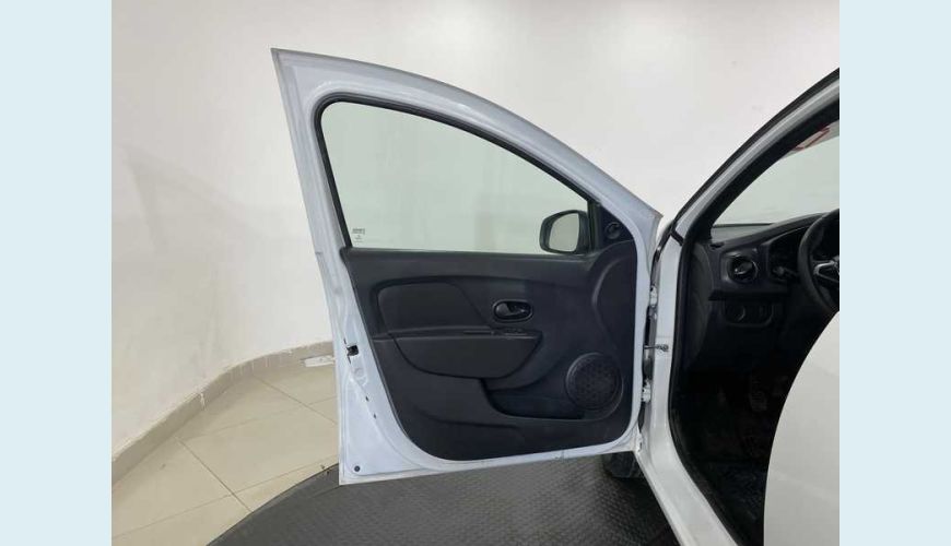 RENAULT LOGAN LIFE 1.0 12V SCE (FLEX) - BRANCO - 2020 Foto 9 (Grande)