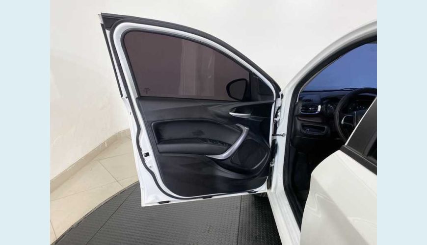 FIAT CRONOS PRECISION 1.8 FLEX AUT. - BRANCO - 2021 Foto 9 (Grande)