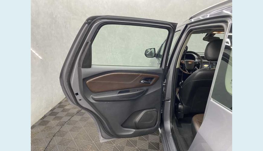 CHEVROLET SPIN PREMIER 7S 1.8 (AUT) (FLEX) - CINZA - 2020 Foto 9 (Grande)