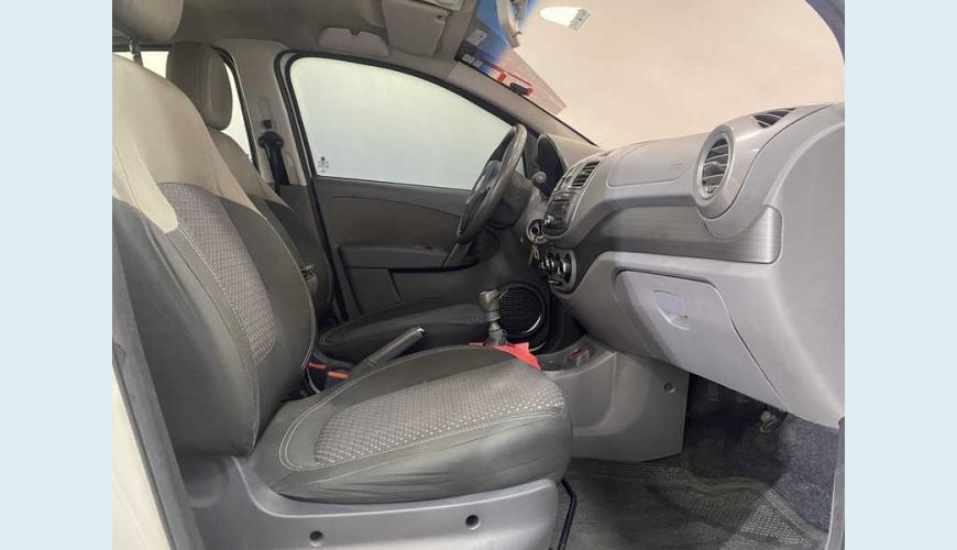 FIAT GRAND SIENA ESSENCE 1.6 16V FLEX - BRANCO - 2015 Foto 9 (Grande)