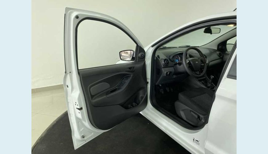 FORD KA SEDAN SE 1.5 12V FLEX - BRANCO - 2018 Foto 9 (Grande)