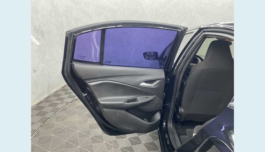 CHEVROLET ONIX PLUS 1.0 LT FLEX - PRETO - 2022 Foto 9 (Grande)