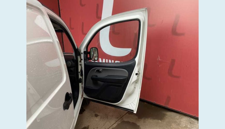 FIAT DOBLO CARGO 1.8 E.TORQ FLEX - BRANCO - 2021 Foto 9 (Grande)