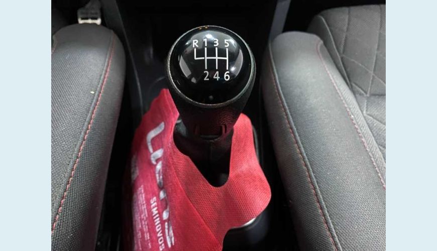 VOLKSWAGEN CROSSFOX 1.6 16V MSI (FLEX) - PRATA - 2016 Foto 9 (Grande)