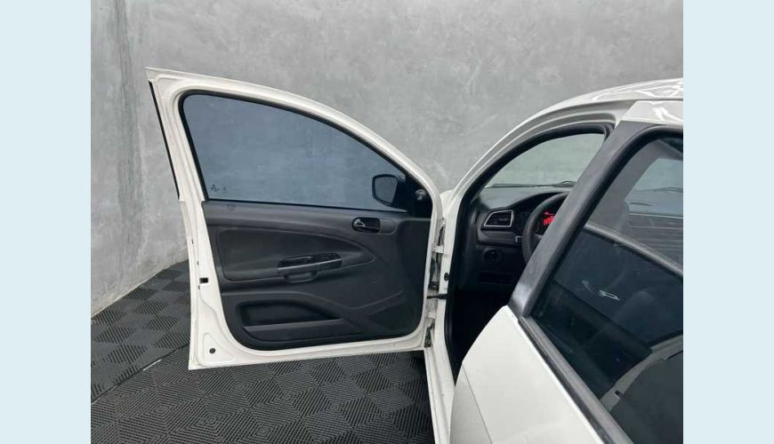 VOLKSWAGEN GOL 1.0 12V (FLEX) - BRANCO - 2022 Foto 9 (Grande)