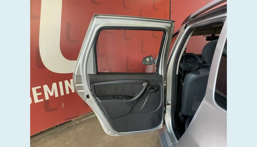 RENAULT DUSTER 2.0 16V DYNAMIQUE (FLEX)(AUT) - PRATA - 2012 Foto 9 (Grande)