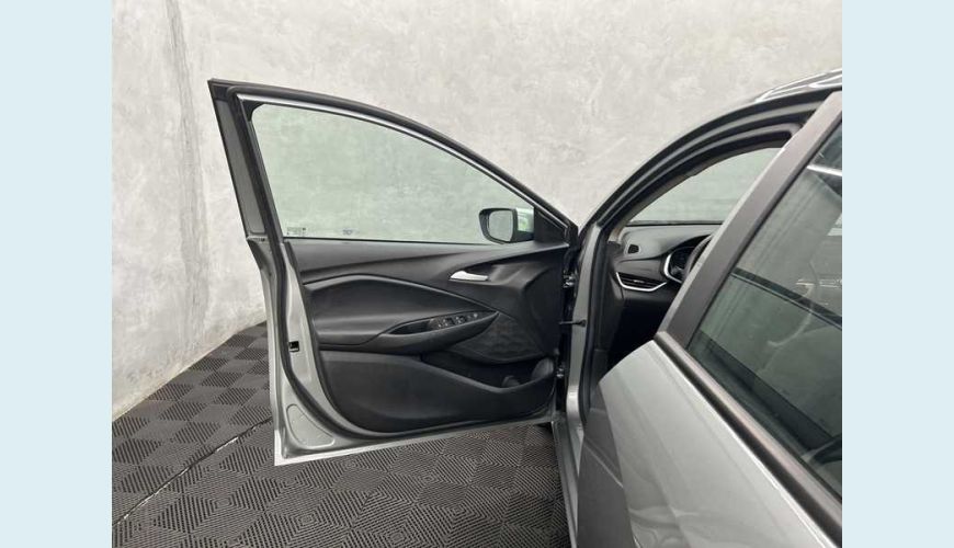 CHEVROLET ONIX LT 1.0 TURBO - PRATA - 2024 Foto 9 (Grande)