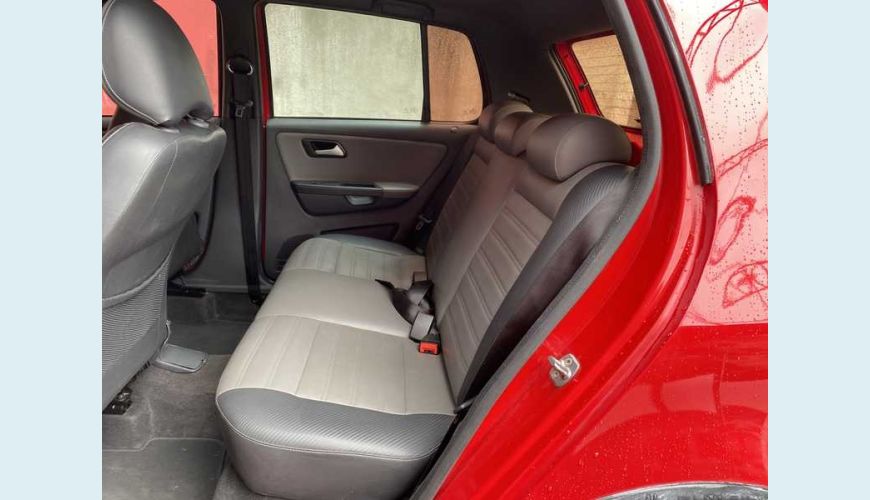 VOLKSWAGEN CROSSFOX 1.6 16V MSI (FLEX) - VERMELHO - 2015 Foto 9 (Grande)