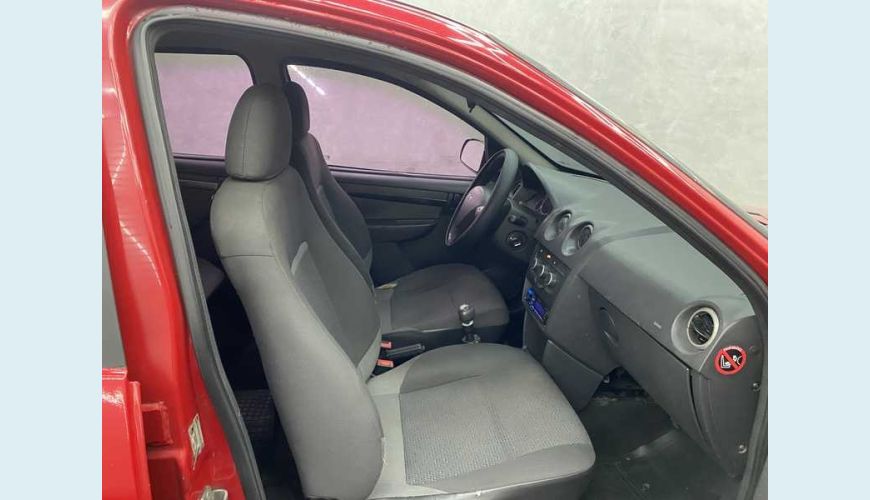 CHEVROLET CELTA LT 1.0 (FLEX) - VERMELHO - 2014 Foto 9 (Grande)