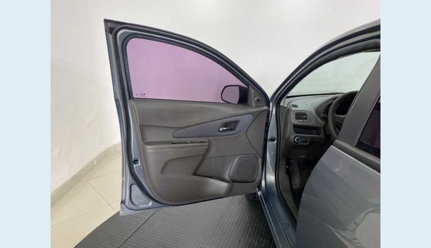 CHEVROLET COBALT LT 1.8 8V (FLEX) - CINZA - 2013 Foto 9 (Grande)