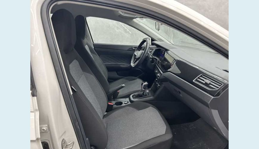 VOLKSWAGEN POLO COMFORTLINE AUT. FLEX - BRANCO - 2023 Foto 9 (Grande)