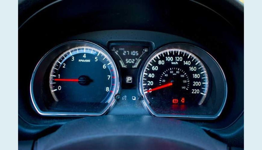 NISSAN VERSA 1.6 16V SV FLEXSTART CVT FLEX - BRANCO - 2018 Foto 9 (Grande)