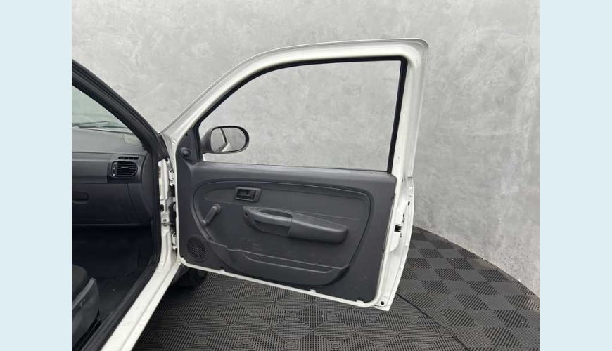 FIAT STRADA HARD WORKING 1.4 FLEX CD - BRANCO - 2020 Foto 9 (Grande)