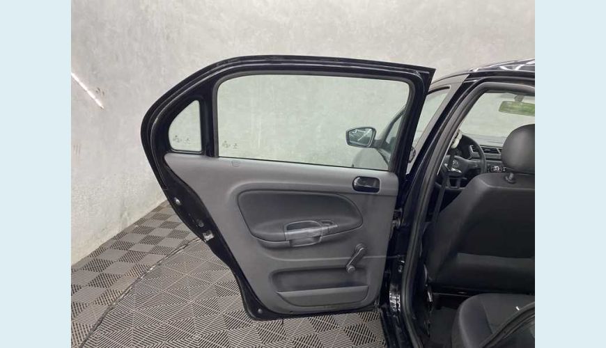 VOLKSWAGEN VOYAGE 1.6 MSI 8V (FLEX) - PRETO - 2021 Foto 9 (Grande)