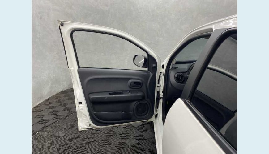 FIAT MOBI LIKE 1.0 (FLEX) - BRANCO - 2022 Foto 9 (Grande)