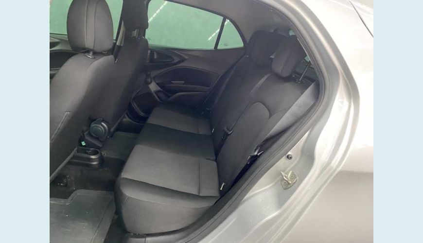 FIAT ARGO 1.0 (FLEX) - PRATA - 2023 Foto 9 (Grande)