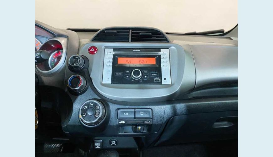 HONDA FIT LX 1.4 (FLEX) (AUT) - PRETO - 2013 Foto 9 (Grande)