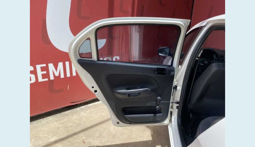 VOLKSWAGEN VOYAGE 1.6 MSI 8V (FLEX) - BRANCO - 2021 Foto 9 (Grande)