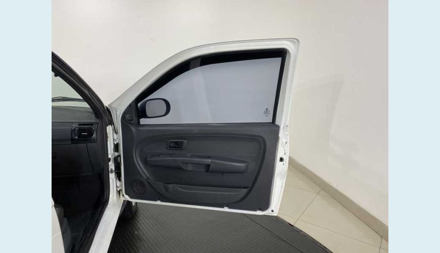 FIAT STRADA HARD WORKING 1.4 FLEX CS - BRANCO - 2020 Foto 9 (Grande)