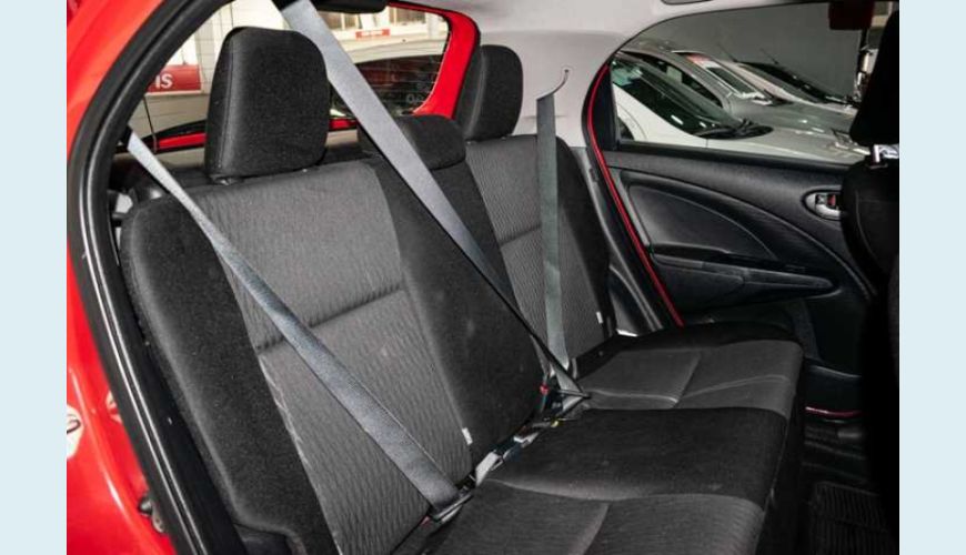 TOYOTA ETIOS X 1.3 (FLEX) - VERMELHO - 2020 Foto 9 (Grande)