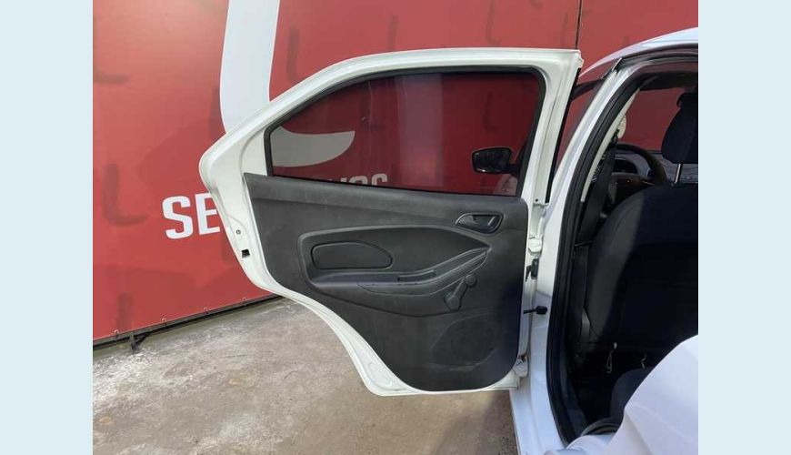 FORD KA SEDAN SE 1.0 (FLEX) - BRANCO - 2015 Foto 9 (Grande)