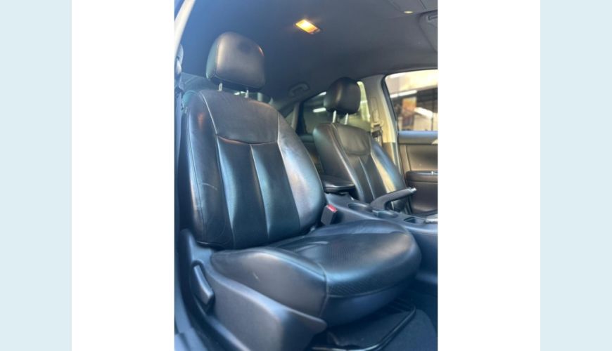 NISSAN SENTRA - PRETO - 2015 Foto 9 (Grande)