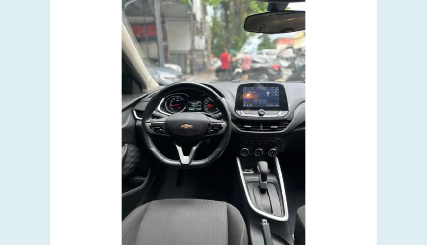 CHEVROLET ONIX - PRATA - 2024 Foto 9 (Grande)