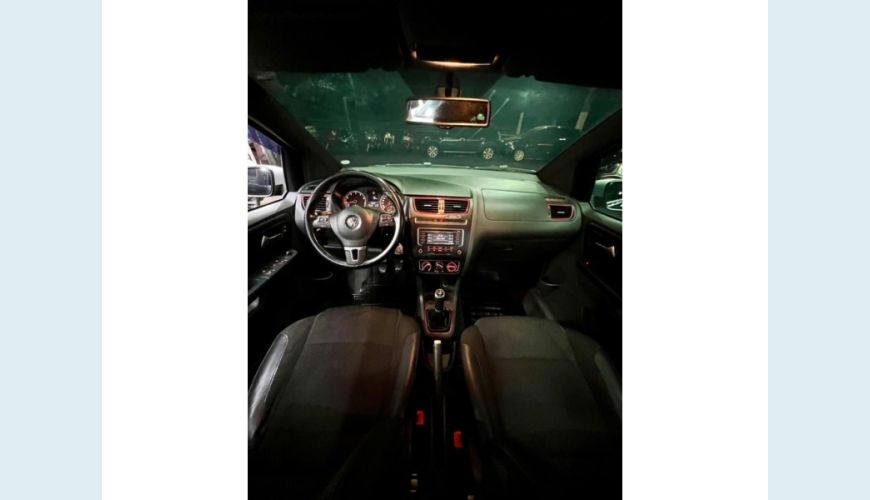 VOLKSWAGEN FOX - PRETO - 2014 Foto 9 (Grande)