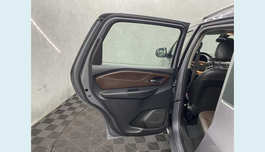 CHEVROLET SPIN PREMIER 7S 1.8 (AUT) (FLEX) - CINZA - 2020 Foto 9 (Grande)