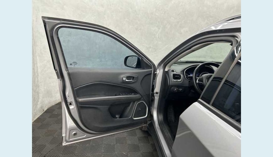 JEEP COMPASS 2.0 LONGITUDE 4X2 (AUT) (FLEX) - PRATA - 2021 Foto 9 (Grande)