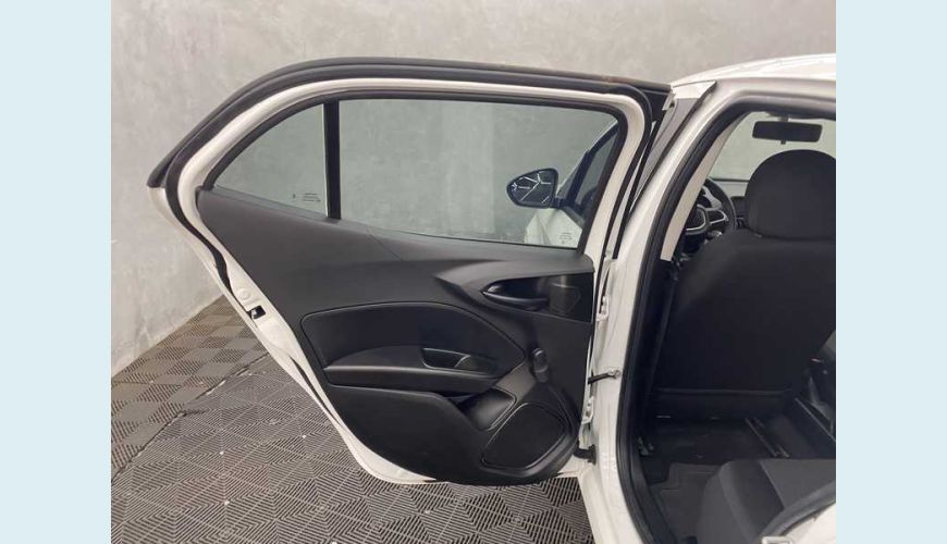 FIAT ARGO 1.0 (FLEX) - PRATA - 2023 Foto 9 (Grande)