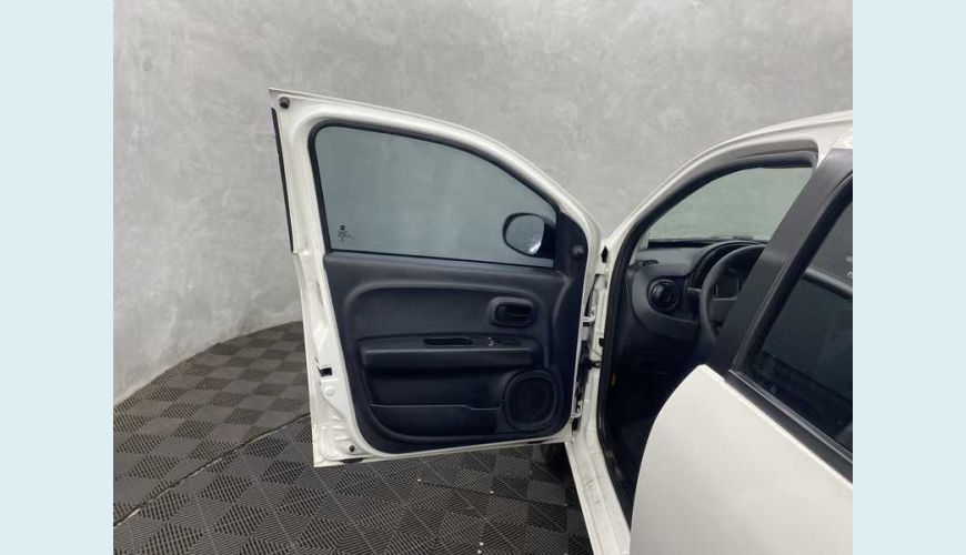 FIAT MOBI LIKE 1.0 (FLEX) - BRANCO - 2021 Foto 9 (Grande)