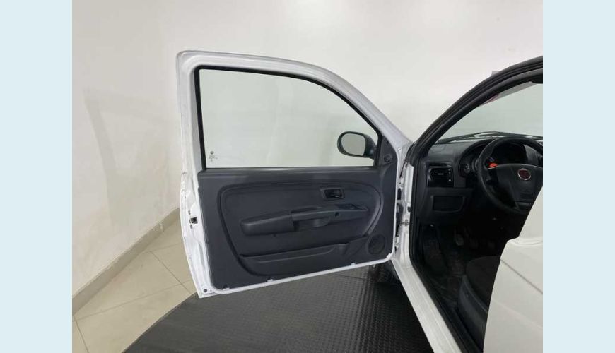 FIAT STRADA HARD WORKING 1.4 (FLEX) (CABINE SIMPLES) - BRANCO - 2020 Foto 9 (Grande)