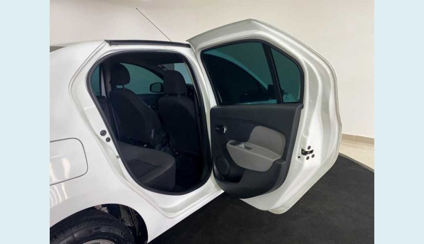 RENAULT LOGAN AUTHENTIQUE 1.0 12V SCE (FLEX) - BRANCO - 2019 Foto 9 (Grande)