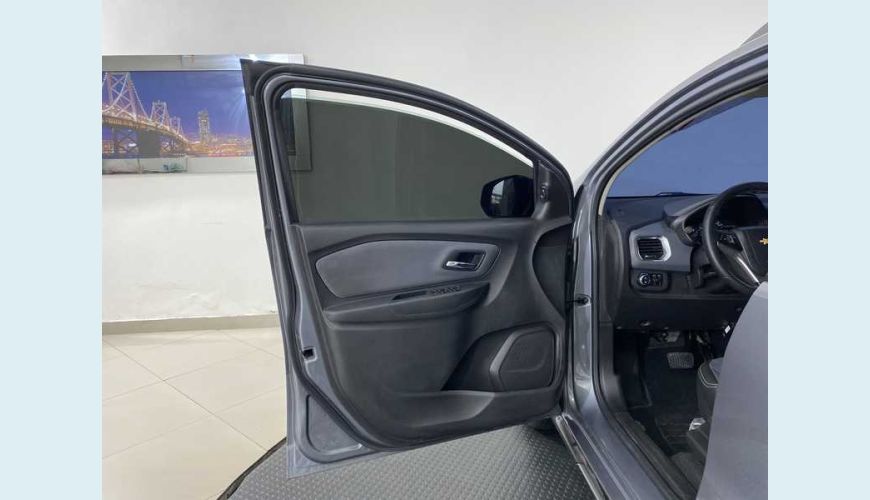 CHEVROLET SPIN ACTIV 7S 1.8 (FLEX) (AUT) - CINZA - 2020 Foto 9 (Grande)