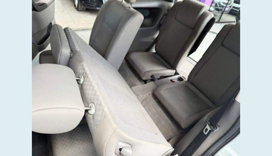 CHEVROLET ZAFIRA - PRATA - 2011 Foto 9 (Grande)