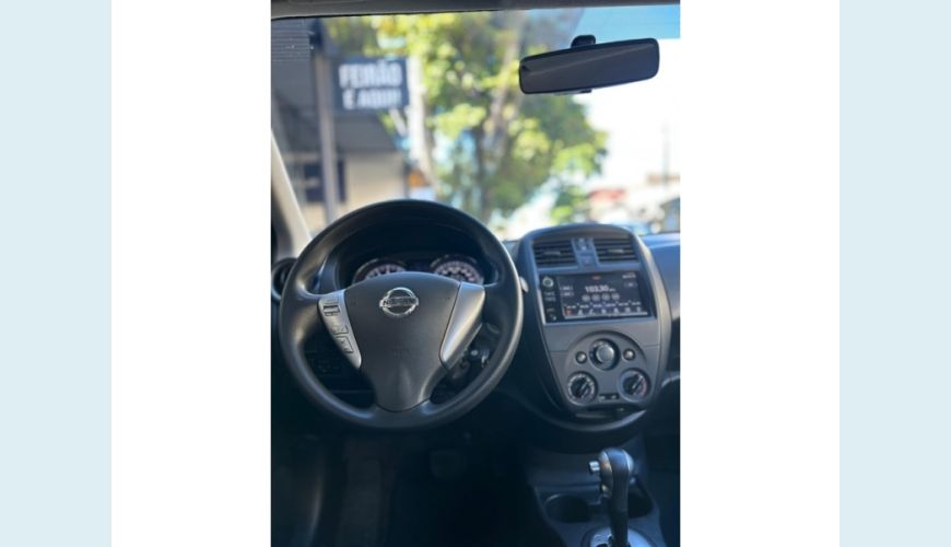 NISSAN VERSA - PRATA - 2020 Foto 9 (Grande)