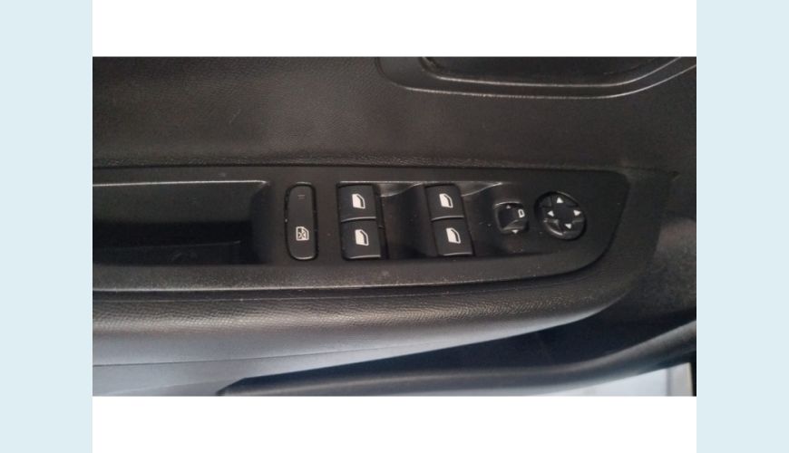 PEUGEOT 208 - PRETO - 2024 Foto 9 (Grande)