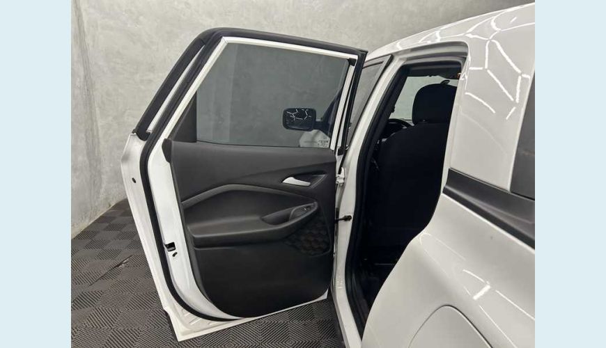 CHEVROLET MONTANA 1.2 TURBO FLEX MANUAL 4P - BRANCO - 2024 Foto 9 (Grande)