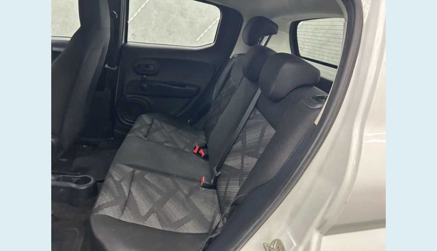 FIAT MOBI LIKE 1.0 FLEX MANUAL 4P - BRANCO - 2022 Foto 9 (Grande)