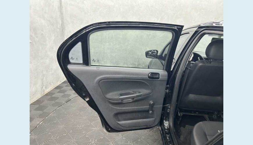 VOLKSWAGEN VOYAGE 1.6 MSI 8V FLEX MANUAL 4P - PRETO - 2021 Foto 9 (Grande)