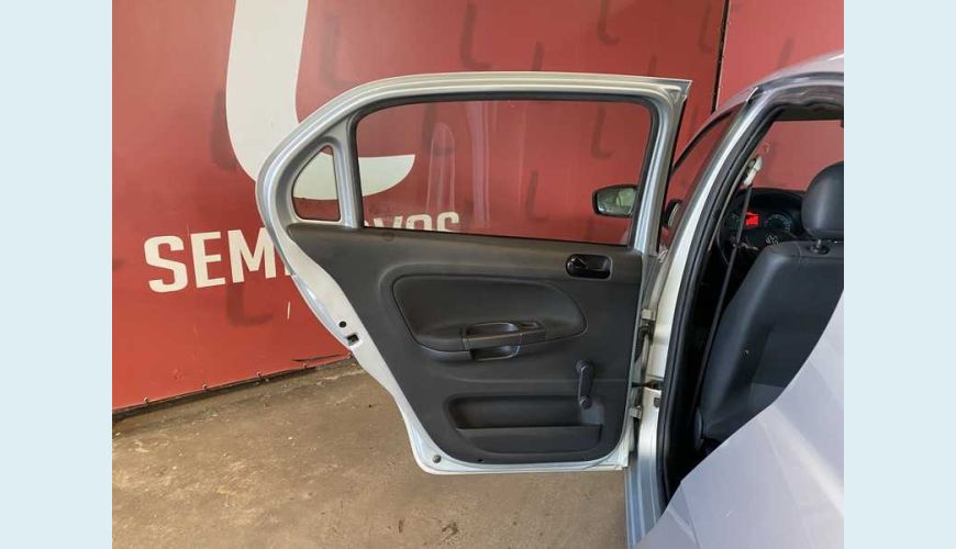 VOLKSWAGEN GOL 1.0 12V FLEX MANUAL 4P - PRATA - 2020 Foto 9 (Grande)