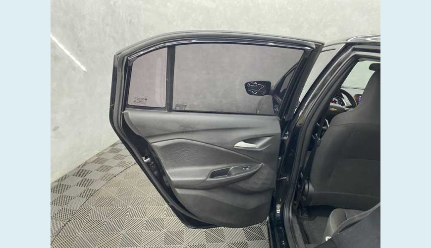 CHEVROLET ONIX LT 1.0 FLEX MANUAL 4P - PRETO - 2020 Foto 9 (Grande)